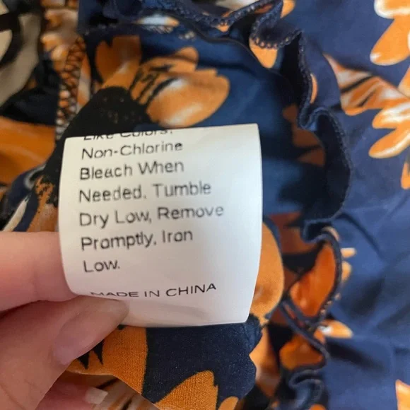 Shein sunflower matching top and shorts set, size xs - Picture 4 of 6